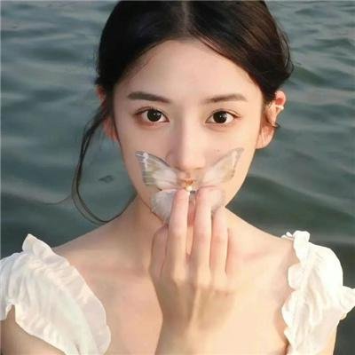 无法隐藏的本能：偷拍